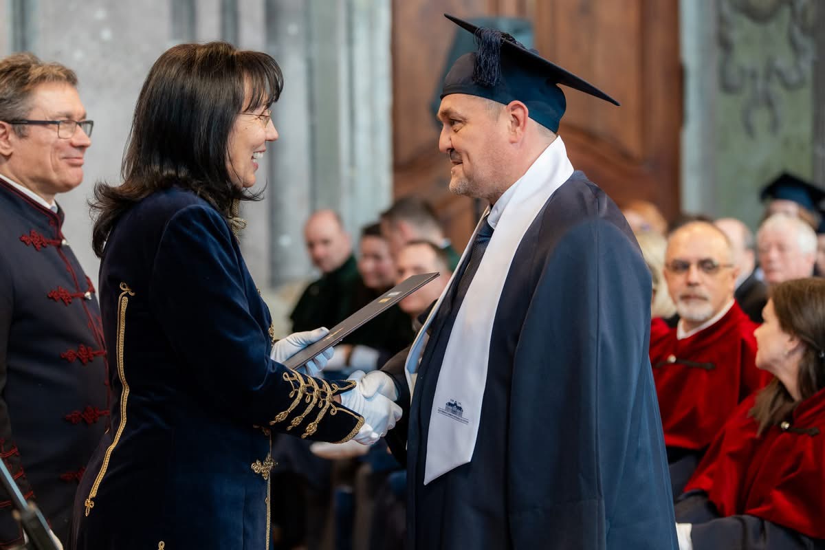 tanulni-jo-es-erdemes-interju-a-magyar-diplomarekorderrel