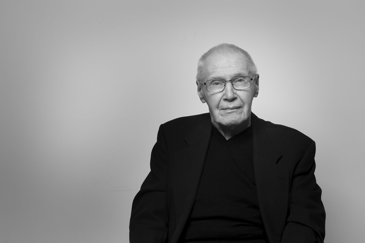 szaz-ev-toredek-100-eves-kurtag-gyorgy