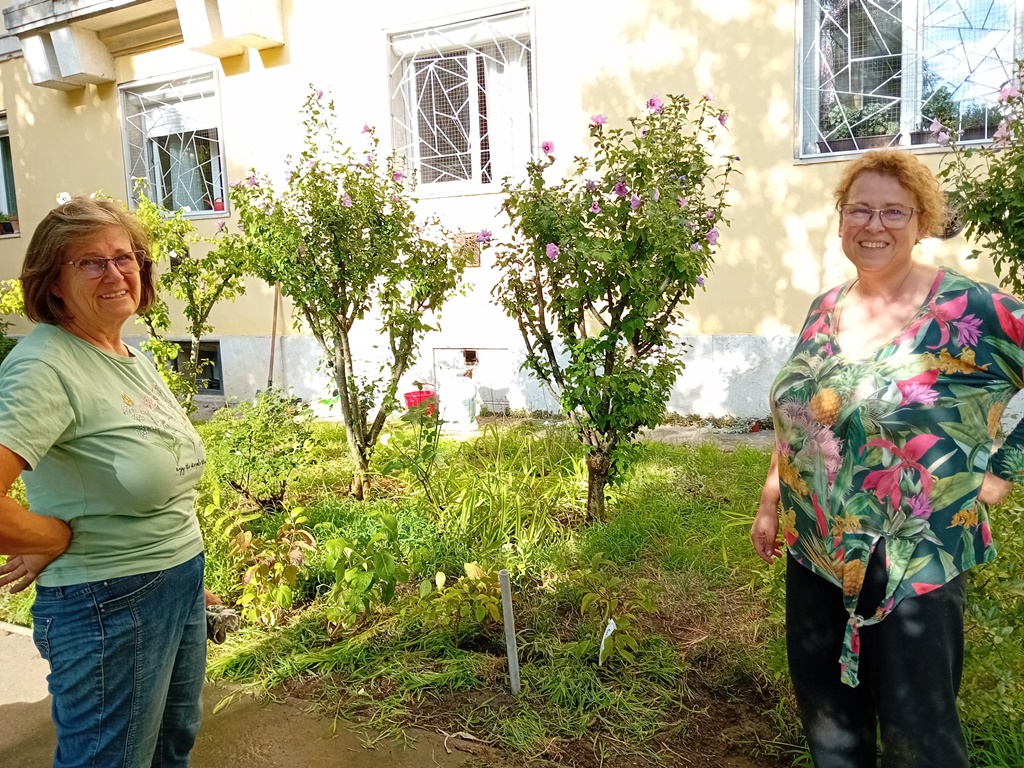 egy-hazban-egy-hazaban