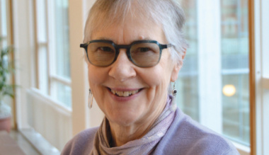 hat-ora-munka-ket-ora-gondoskodas-interju-jennifer-nedelskyvel