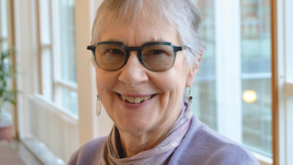 hat-ora-munka-ket-ora-gondoskodas-interju-jennifer-nedelskyvel