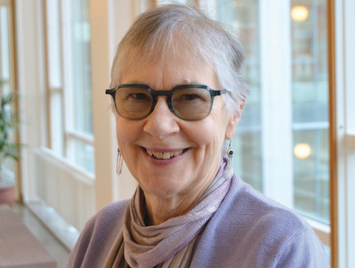 hat-ora-munka-ket-ora-gondoskodas-interju-jennifer-nedelskyvel