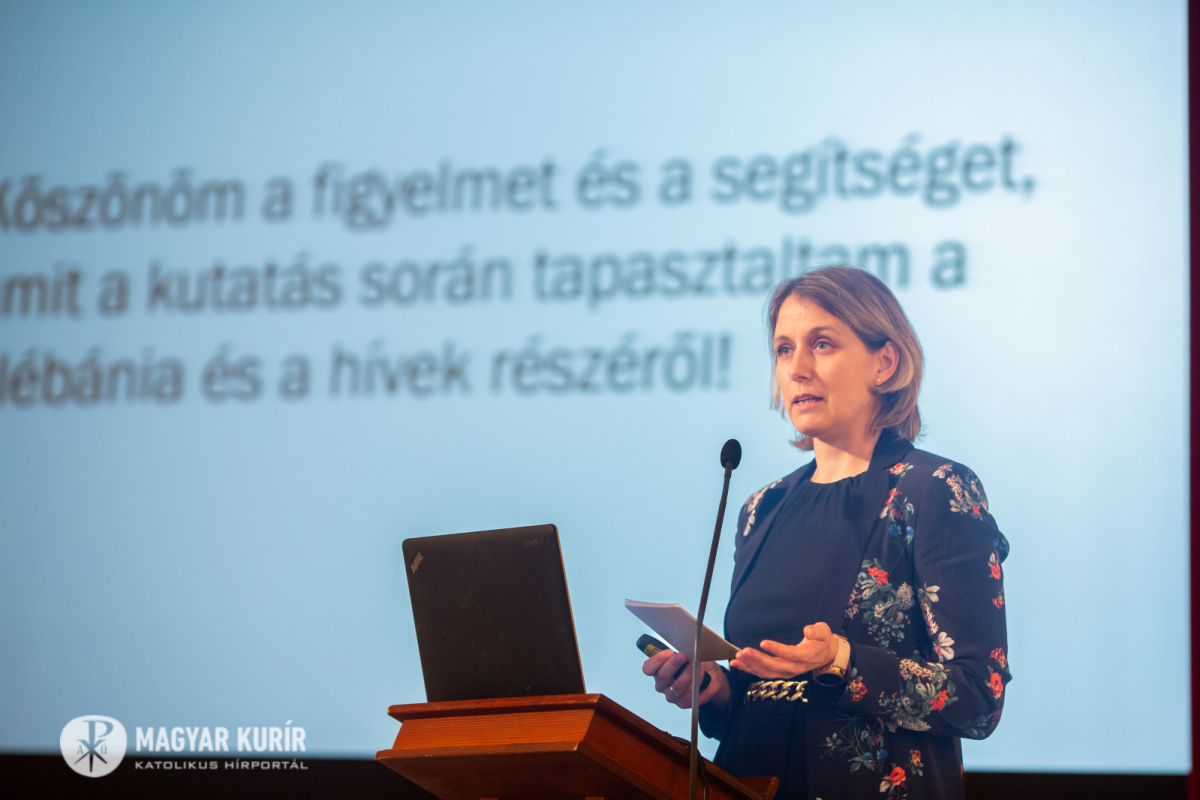 a-kutatomunka-esszenciaja-interju-wirthne-diera-bernadett-tortenesszel